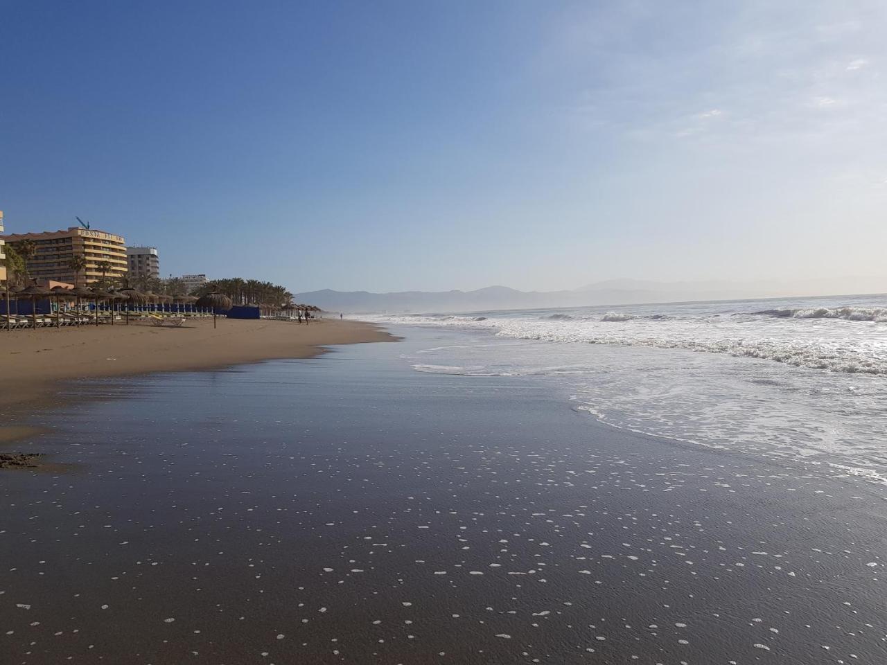 Lujoso Duplex En La Playa Con Vistas Al Mar Apartment ตอร์เรโมลิโนส ภายนอก รูปภาพ